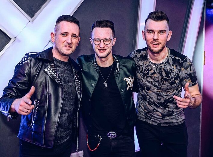 Taneczny wersja utworu disco polo robi furorę w sieci! Znany producent poszedł na całość!