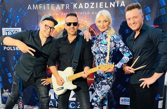 Wielki przełom! Popularne gwiazdy disco polo udostępniły teledyski osobom niesłyszącym i niedosłyszącym!