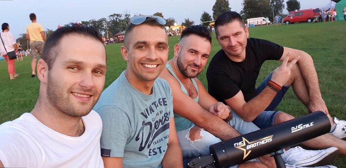 The Brothers z klubową nowością! Premiera