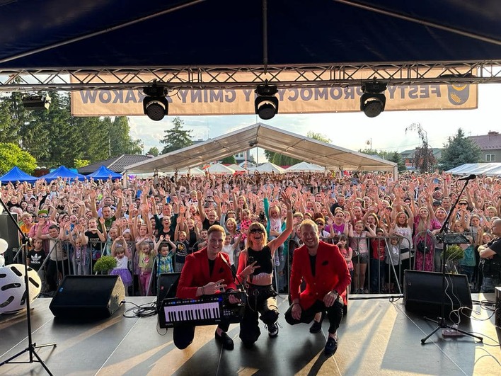 Tłumy na koncercie Magdy Narożnej: Euforia w Żyrakowie!