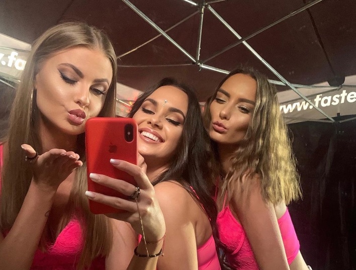 Tłumy na koncercie popularnego girlsbandu – Szpilki! Artystki disco polo zdeklasują konkurencję?! 