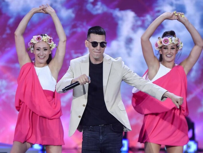 Tłumy na koncercie uwielbianego zespołu disco polo! Scena prawie zapłonęła podczas występu Bayery! 