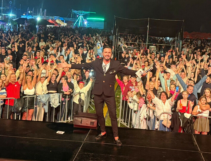 Tłumy na koncercie zespołu Andre w Sieniawie – publiczność śpiewała wszystkie przeboje