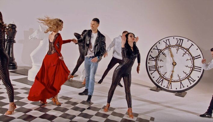 To będzie coś niesamowitego! "Wyjątkowa miłość", czyli nowy teledysk od zespołu Bayera! | VIDEO