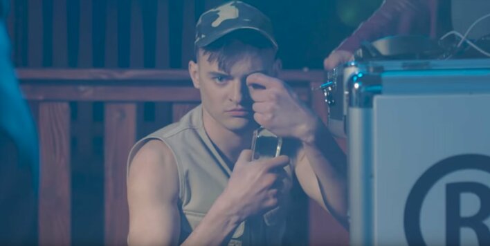 To będzie nowy hit disco polo?! Zabawna historia wędkarza trafiła do sieci! VIDEO