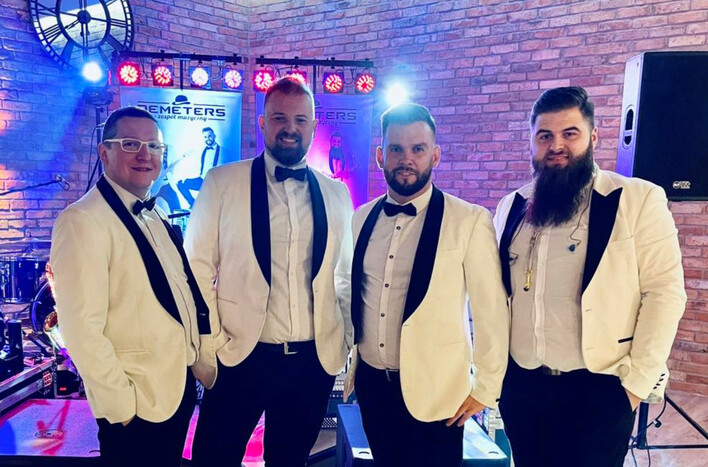 To Cię zaskoczy! Ten zespół disco polo ma wolne terminy dopiero na 2026 rok! Jest ich TYLKO kilka! Zobaczcie, czym zaskakują! 