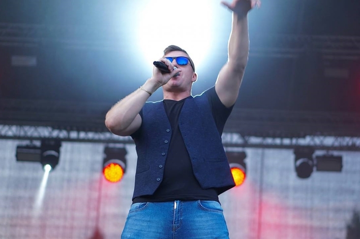 To co zrobił wokalista disco polo dla swojej żony wprawia w zachwyt! Pojawiły się łzy! 