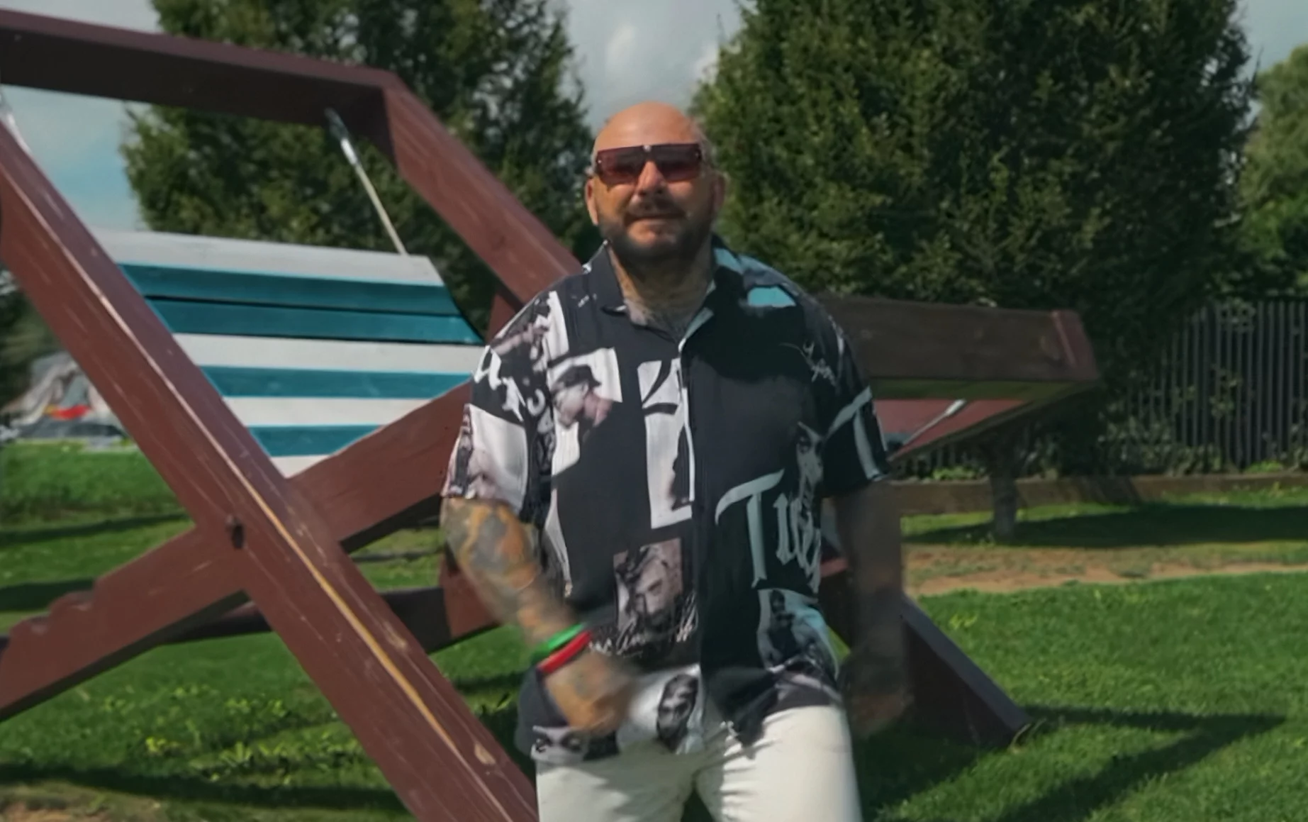 To już dziewiąta nowość w tym roku! Na Plus wypuścił piosenkę „Bananowa Dama"