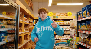 To może być hit końcówki roku! Moreno wypuścił „Miłość na promocji” i podbił fanów disco polo