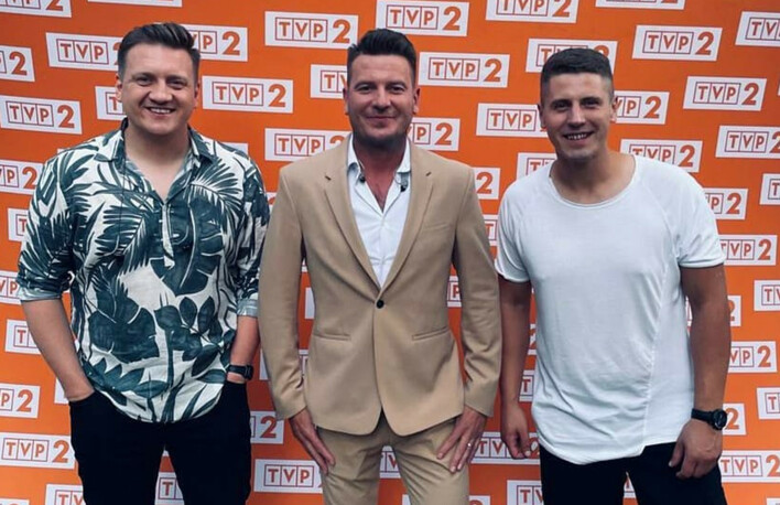 Znany producent muzyczny odświeżył wielki hit formacji Power Play! W takiej wersji jeszcze nikt tej piosenki nie słyszał!