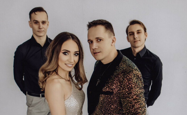 To ona zastąpiła zmarłą i uwielbianą wokalistkę disco polo Agnieszkę Mazurek. Lider Dance wraca w nowym składzie