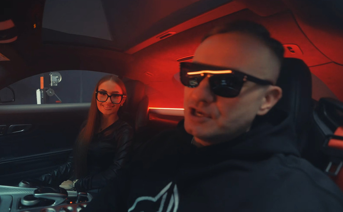 To prawdziwy hit?! Coco Boyss - „Za oknem deszcz” z klubowym klimatem i motywem GTA