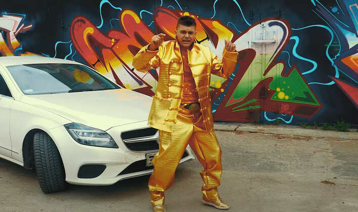 Tomasz Niecik szokuje nowym teledyskiem! Czy ”Chuliganka” zostanie hitem tego lata?! 