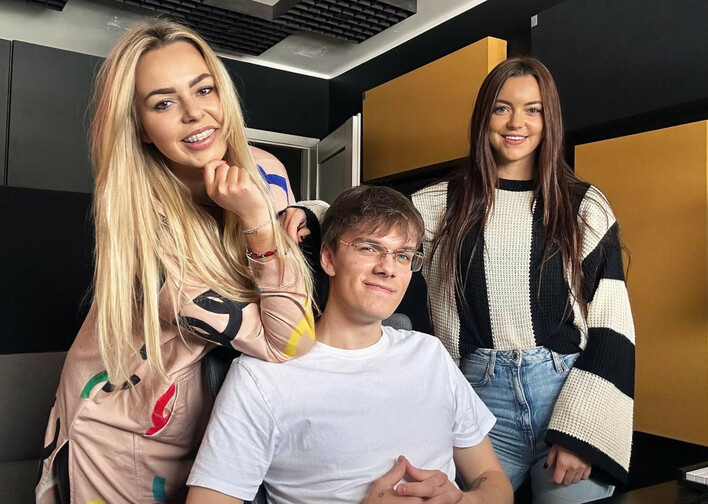 Topky i Ronnie Frerrari łączą siły! „Zbliża się przyjemny letni hit od tej trójki„