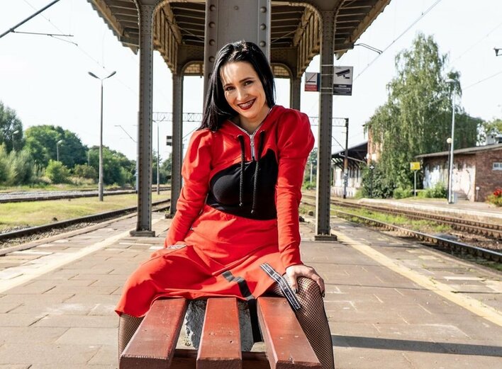 Totalnie nowa i niezwykle gorąca odsłona Emilki Daj to Głośniej! Gwiazda disco polo zachwyca!