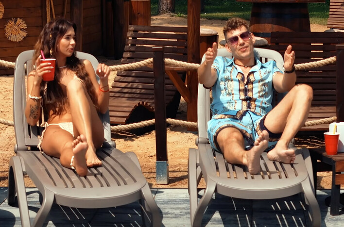 ”Tropikalna wyspa” od Jacka Dworakowskiego podbija lato 2025 – zobacz wyjątkowy teledysk