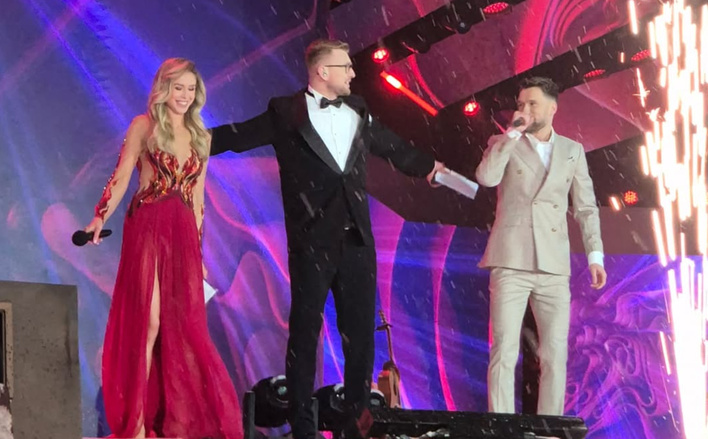 TV Republika pod ostrzałem po sylwestrze w Chełmie. „Żenada”, „Tragedia” – czy mają rację? 