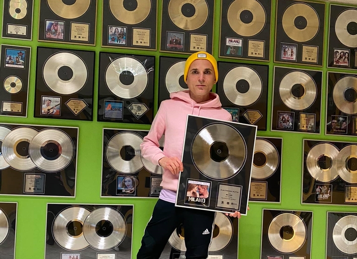 Wyjątkowa nagroda dla legendarnej formacji disco polo - Milano trafiła w ręce artysty! 