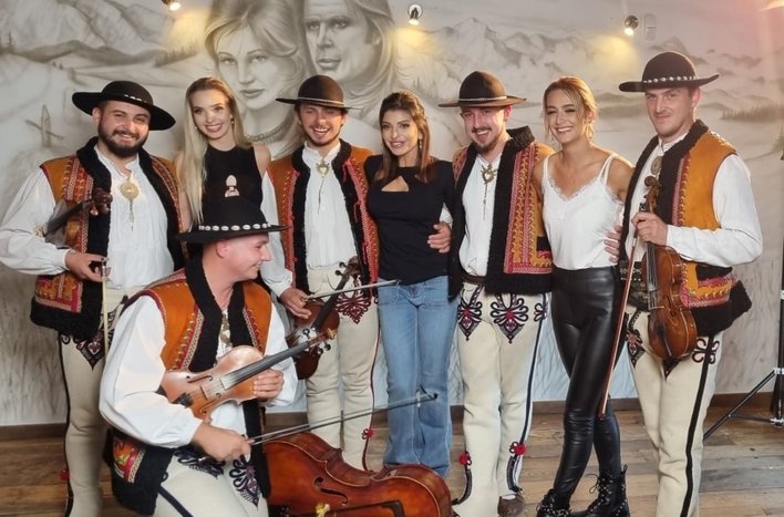 Tylko u nas! Nowość Top Girls pt. „Chłopak do tańca„ Wokalistki disco polo będą szukać „chłopa do tańca i różańca„