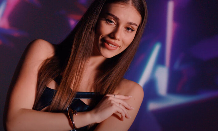 Tysiące fanów nie mogą się mylić! „Całą Noc” zespołu Diadem to taneczna petarda w świecie disco polo

