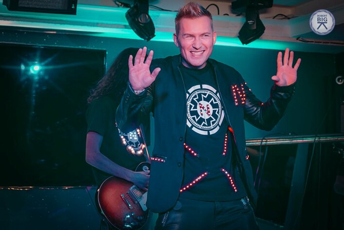 Uczestnik programu "Mam Talent" w produkcji disco polo! To będzie nowy hit muzyki tanecznej?