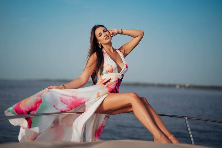 Urocza młoda wokalistka Karolina Marczyńska i Anna Lewandowska na jednym zdjęciu – co je łączy?

