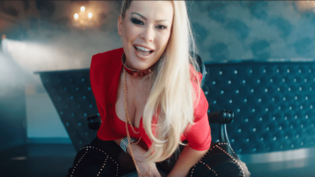 Urocza wokalistka disco polo z niezwykłą premierą! Cayra zaskoczyła wszystkich! | VIDEO