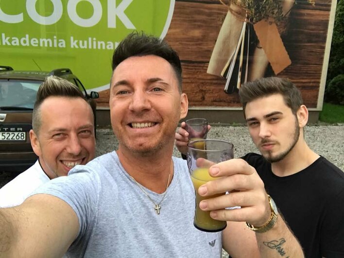 Utwór formacji B-Qll na… wesoło! Hit internetu | VIDEO