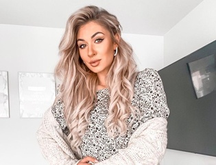 Uwielbiana wokalistka disco polo podbija sieć jesienną stylizacją! Uwagę fanów zwracają zgrabne nogi Małgosi - Camasutra