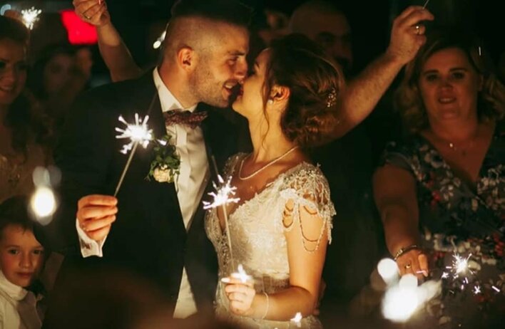 Uwielbiana wokalistka disco polo powiedziała sakramentalne "TAK"! Fani oszaleli z radości!