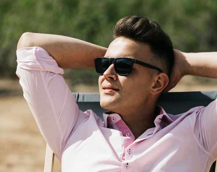 Uwielbiany gwiazdor disco polo świętuje jak Robert Lewandowski! Zdjęcie podbija sieć!