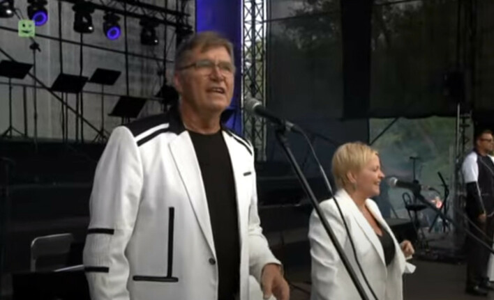 Uwielbiany Sławomir Świerzyński i zespół Bayer Full wystąpili na imprezie Radia Maryja! Mamy pełen koncert! 