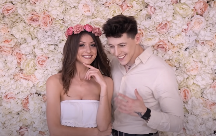 Uwielbiany wokalista disco polo stworzył hit dla wszystkich zakochanych?! Komentarze są jednoznaczne! 