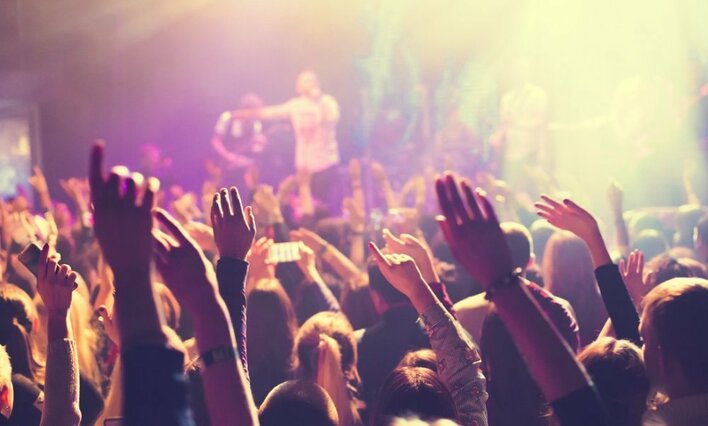 Uwielbiany zespól disco polo kończy karierę? Zaskakująca informacja wprawiła wszystkich w osłupienie!