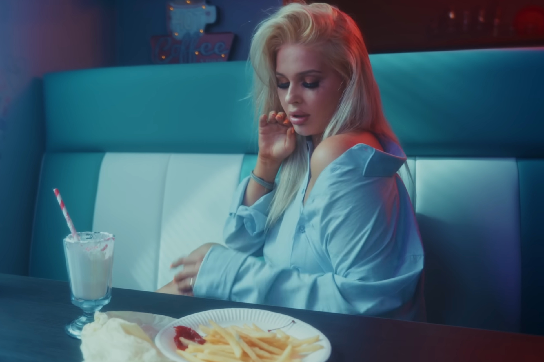 „Uzależniłaś mnie” w wykonaniu Marcina Millera i Blondi podbija świat disco polo