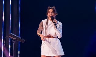 VEL EVEL w skąpym bikini na Cyprze. Zmysłowe zdjęcia wokalistki disco polo rozpaliły internet