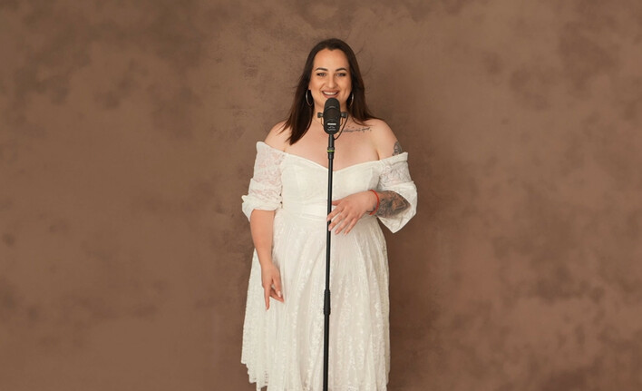 VIOLA powraca z hitem! „Nasza Gra„ już podbija TikToka - posłuchaj, zanim stanie się mega hitem!

