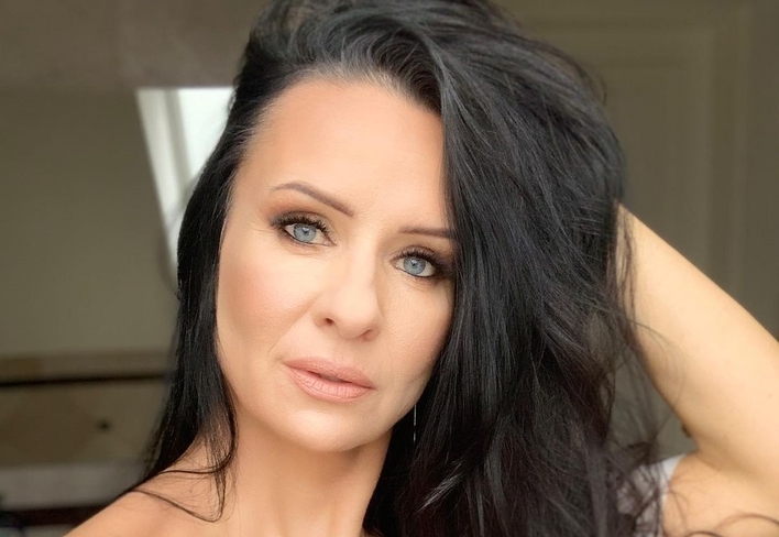 Uwielbiana wokalistka disco polo oraz Anna Lewandowska mają podobne kreacje?! Pod zdjęciem posypały się komentarze!