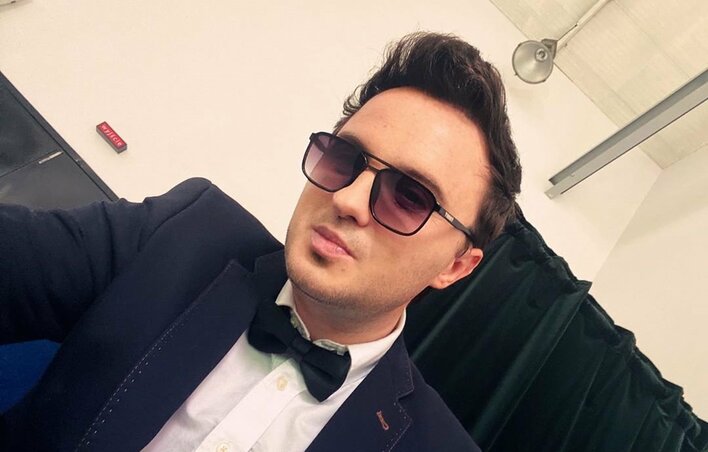 Popularny wokalista disco polo podzielił się ze swoimi fanami cenną radą! 