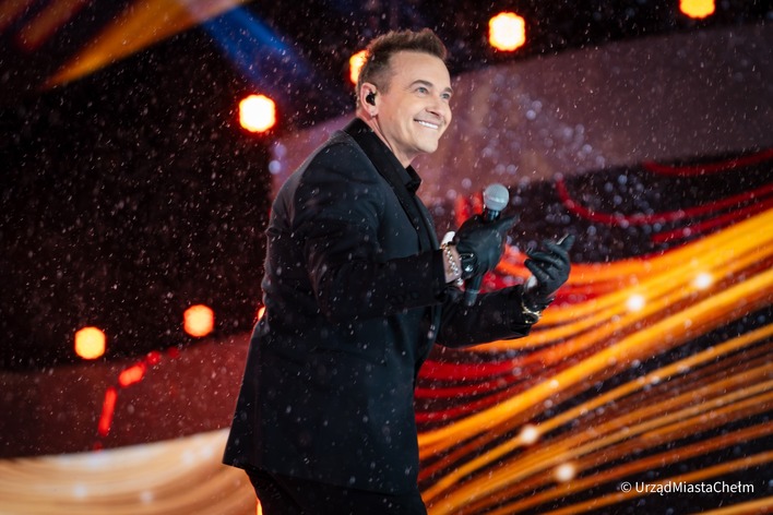 Weekend porwał publikę! „Halo tu Londyn” zabrzmiało na żywo w Chełmie! To hit końca roku w disco polo?