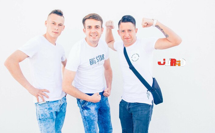 Wielka sensacja! Wokaliści disco polo kupili klub piłkarski! 