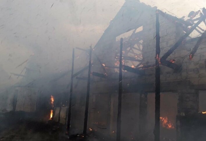 PILNE! Wielka tragedia! Gwiazdy disco polo błagają o pomoc! Dom doszczętnie spłonął!