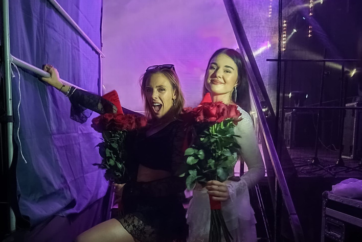 Wielki debiut nowej wokalistki Top Girls. Weronika Wiśniewska na scenie zrobiła ogromne wrażenie | VIDEO