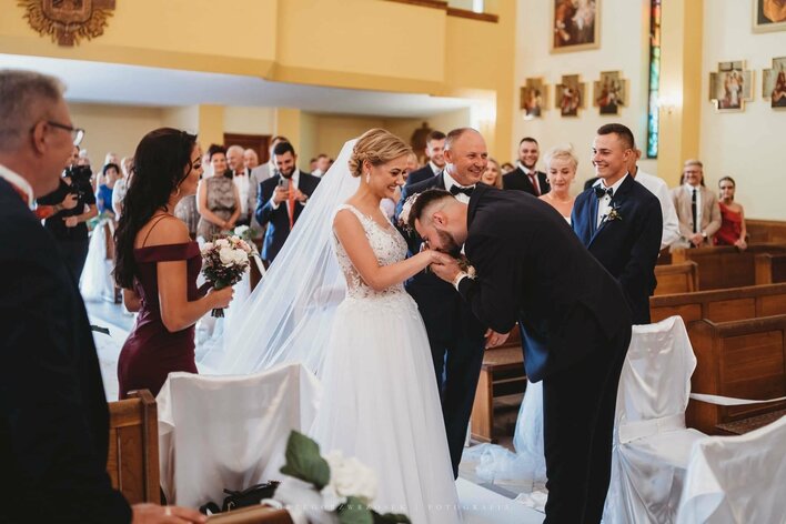 Wielki ślub w świecie disco polo! Popularny gwiazdor ożenił się ze znaną wokalistką! | DUŻO ZDJĘĆ