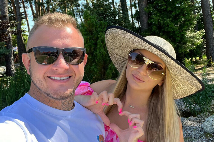 Wielkie sto lat dla Dawida Narożnego i jego żony Joanny na scenie! Mamy nagranie