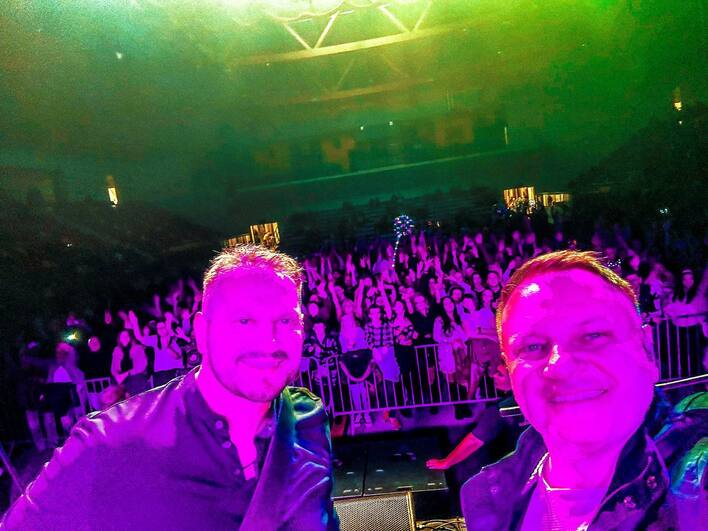 Takiej niespodzianki na scenie nikt się nie spodziewał! Grupa Classic zachwycona! Koncert przejdzie do historii! 