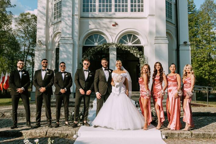 Wielkie wzruszenie MiłegoPana na ślubie Pauli Karpowicz. Gwiazdor disco polo nie krył emocji