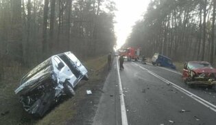 Pilne! Wokalista disco polo uległ groźnemu wypadkowi samochodowemu! Z obrażeniami trafił do szpitala! 