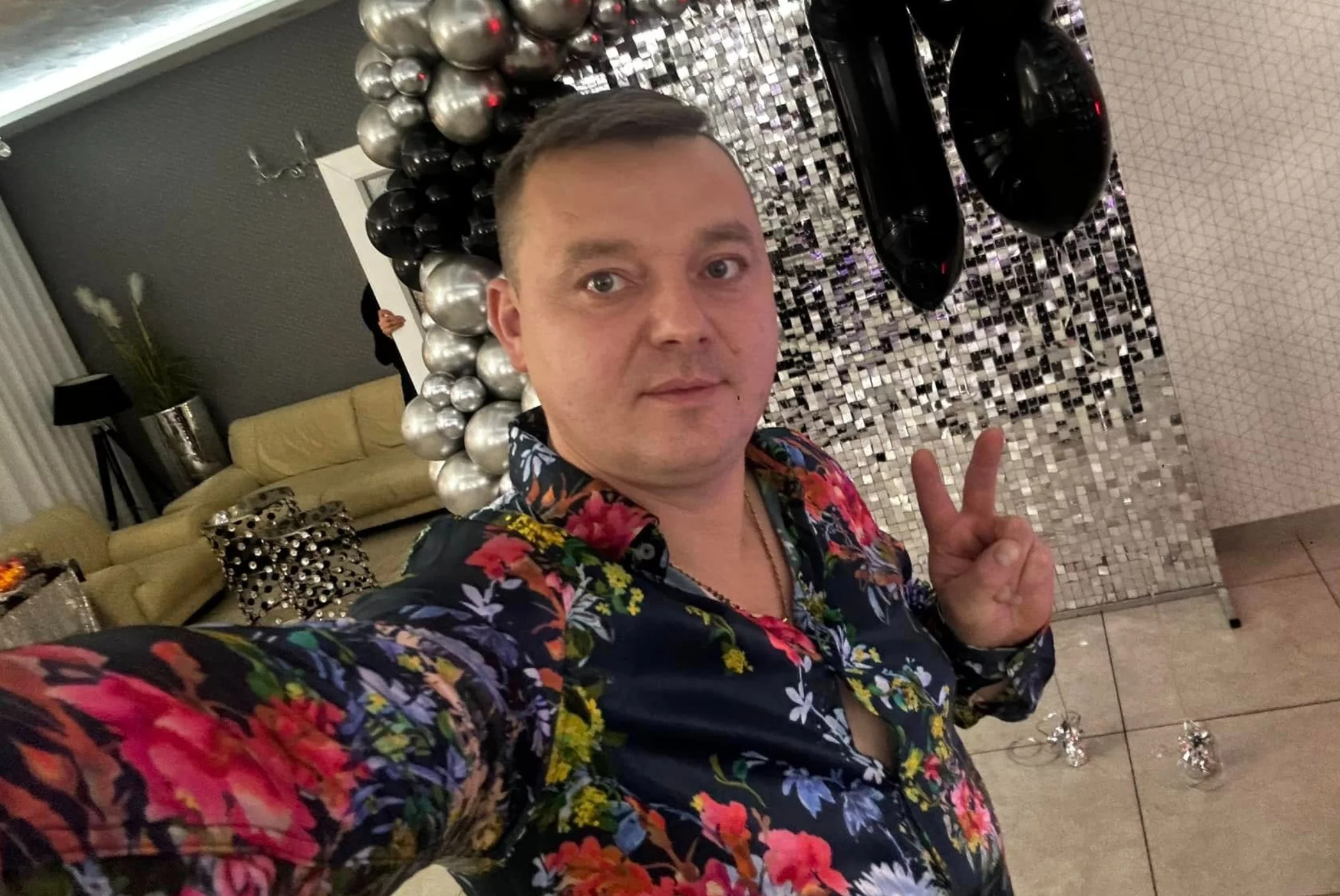 Wokalista disco polo Mr Sebii poszedł do sądu o swoje dane. Wygrał i pokazał wyrok w sieci