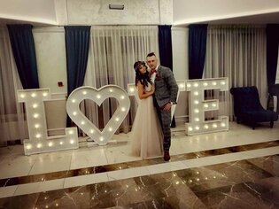 Wokalista disco polo stanął na ślubnym kobiercu! Mamy zdjęcie Pary Młodej!